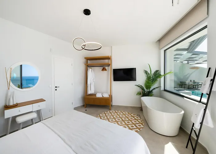 Aeliades * Áyios Nikítas