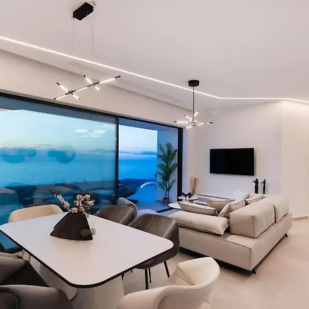 Aeliades Vila Áyios Nikítas