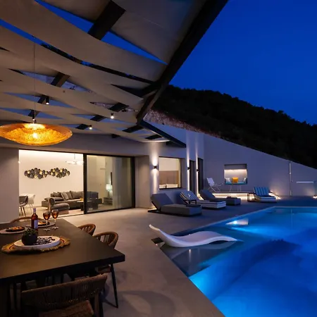 Aeliades Áyios Nikítas